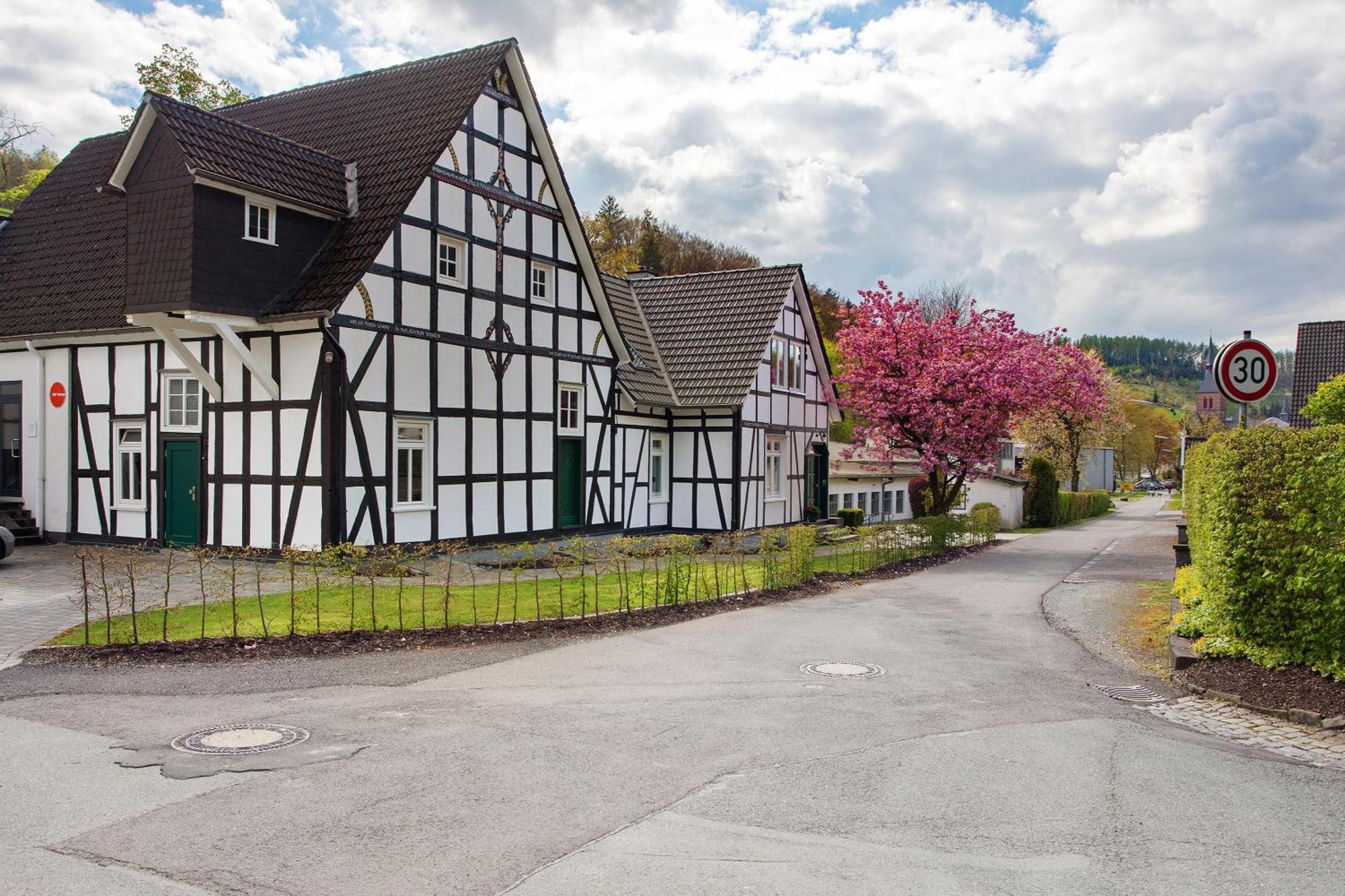Gut Vasbach Ferienwohnungen Kirchhundem Buitenkant foto