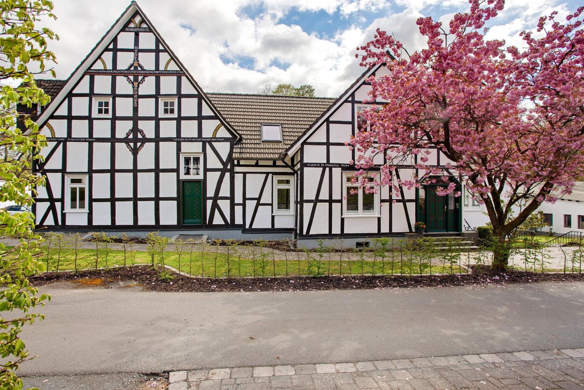 Gut Vasbach Ferienwohnungen Kirchhundem Buitenkant foto